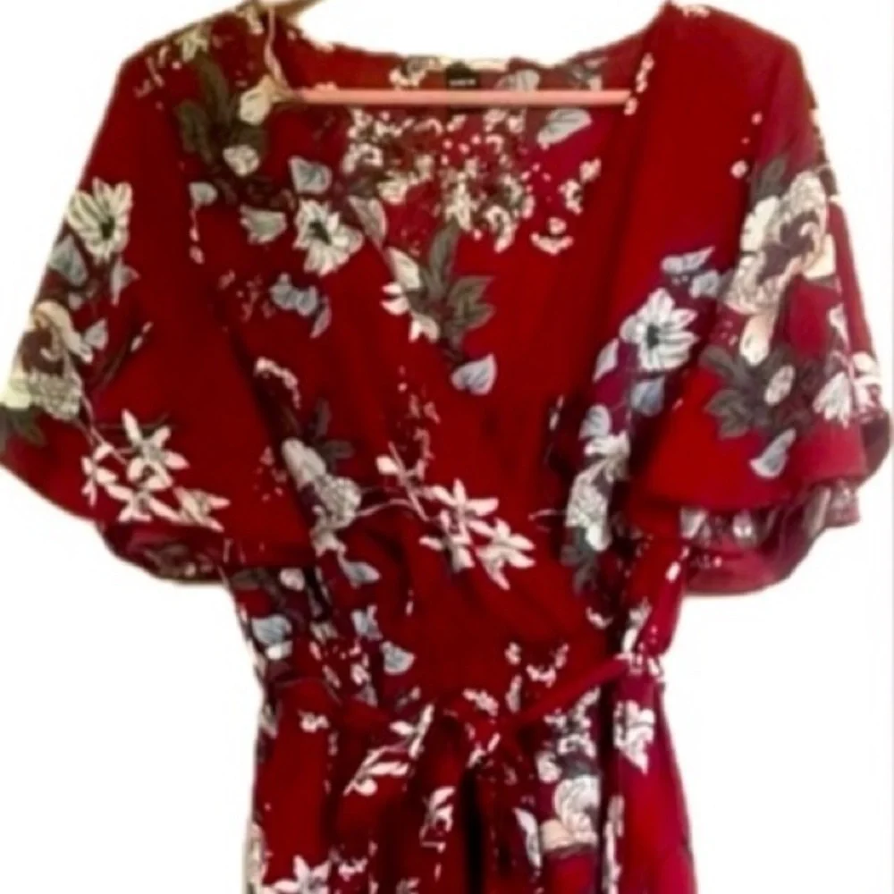 Red Flutter Sleeve Maxi Sundress. Excellent condition. Women’s Size Large